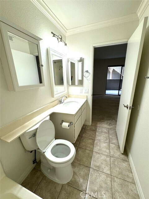 Building Photo - 1083 Shadowridge Dr