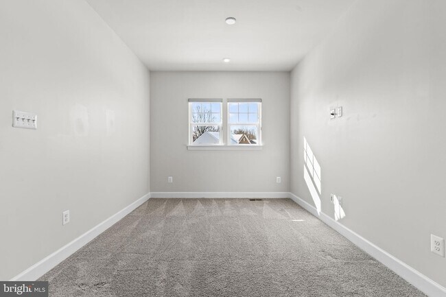 Building Photo - 12600 Coventry Mnr Wy