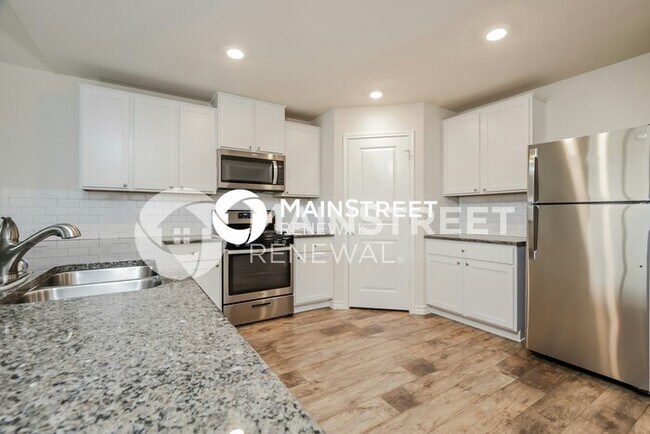 Building Photo - 4 Bedroom Pet-Friendly Home in SAINT HEDWIG, TX with Main Street Renewal