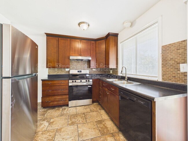 Building Photo - 7800 E 91 St