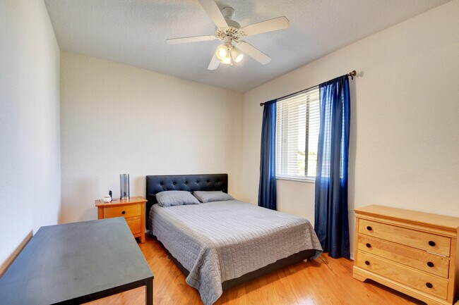 Building Photo - 11246 Maritime Ct