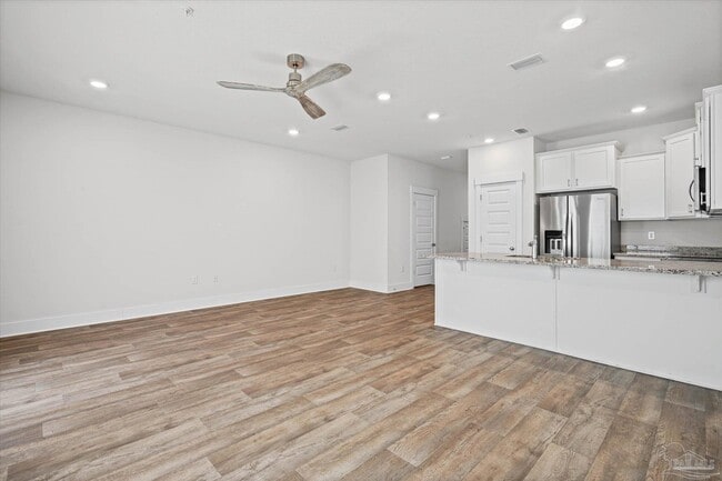 Building Photo - 1419 Iroquois Ct