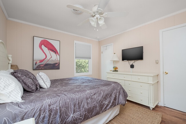 Building Photo - 4327 S Hammerhead Dr