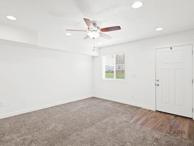 Building Photo - Modern 3BR Apt with Attached Garage & Stunning Mountain Views – Vineyard, UT