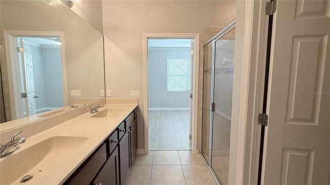 Building Photo - 6000 Wood Wind Pl