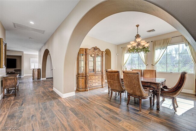 Building Photo - 8490 S Via De Bella Sidra Ct