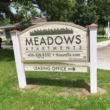 Building Photo - Meadows Apartments