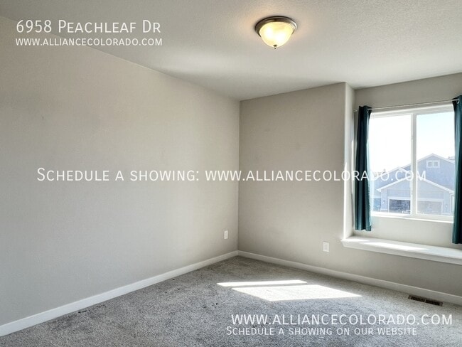 Building Photo - 6958 Peachleaf Dr