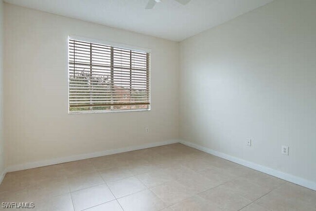 Building Photo - 1220 Reserve Way