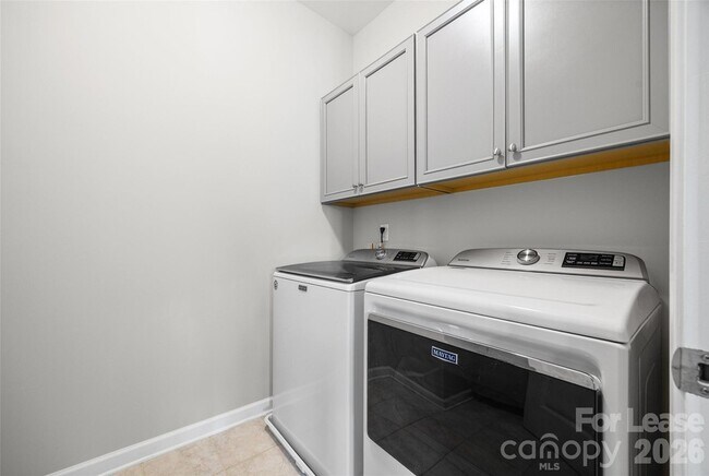 Building Photo - 414 Sandbar Pt