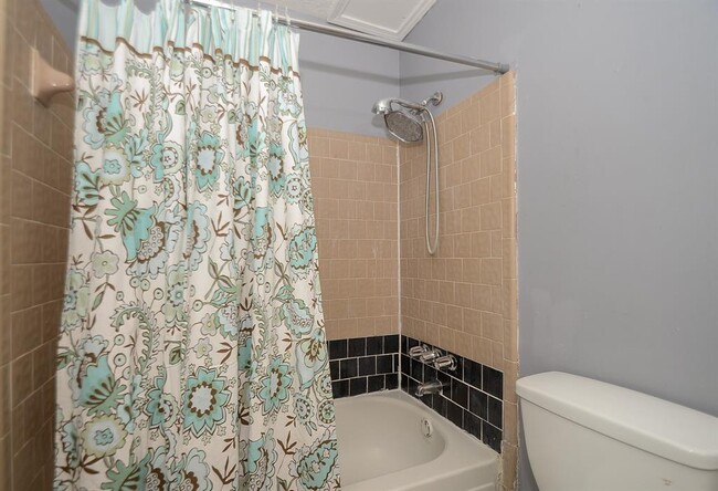 Building Photo - 9414 Clipperwood Pl
