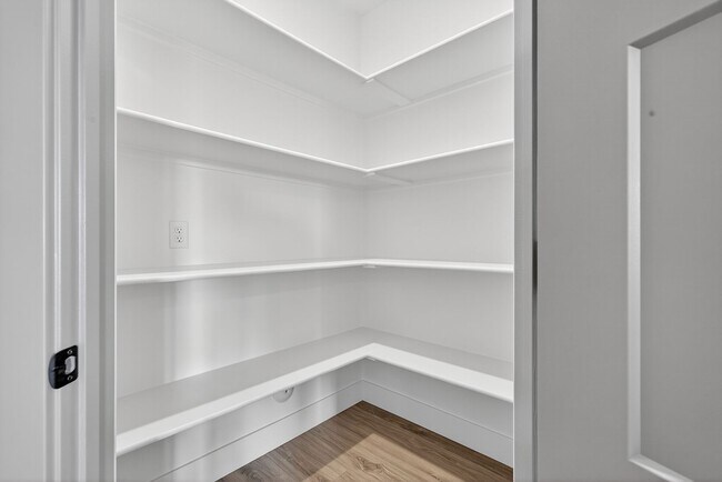 Building Photo - MUST SEE TOWNHOMES IN AMMON RIGHT OFF BEAC...