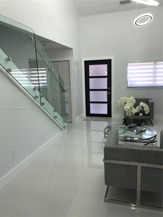 Building Photo - 14202 SW 111th Ln