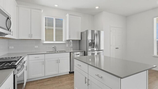 Building Photo - 1625 Brimhurst Dr