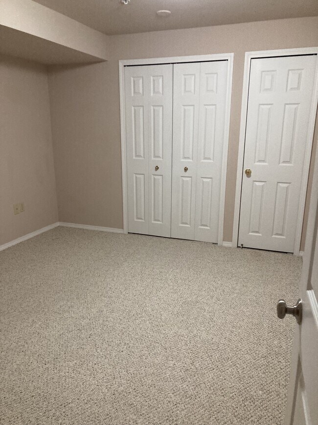 Building Photo - 41645 Copper Creek Dr