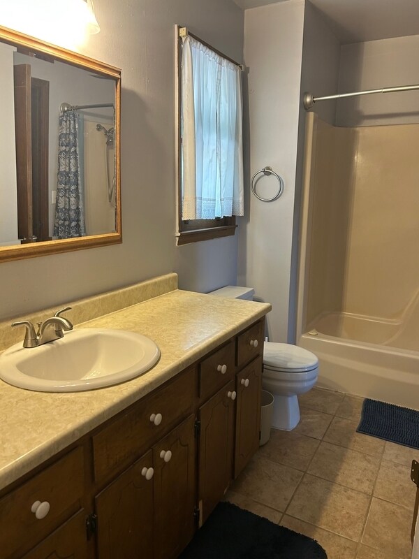 Building Photo - 2616 Locust Hill Rd