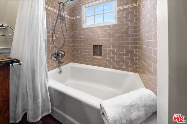 Building Photo - 5918 Canyon Cove