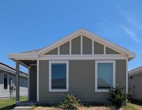 Building Photo - 6635 Coulter Dr