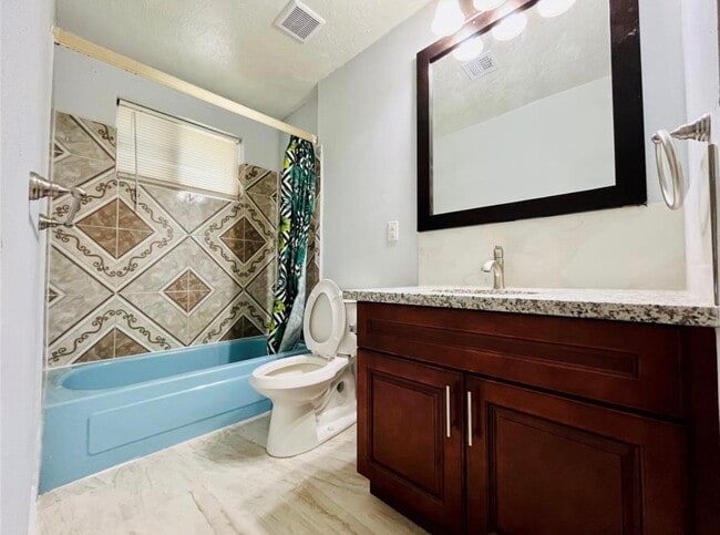 Building Photo - 7303 Shiner Ln