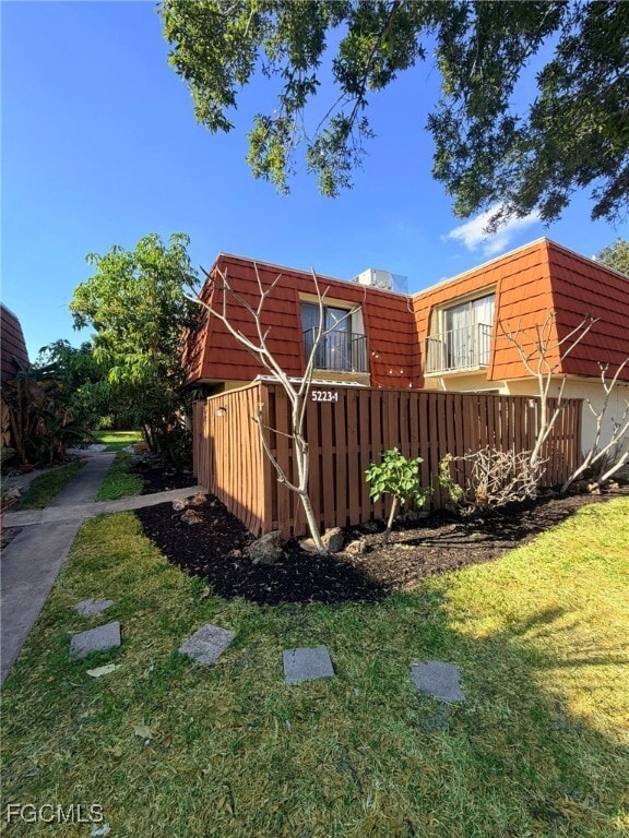 Building Photo - 5223 Cedarbend Dr