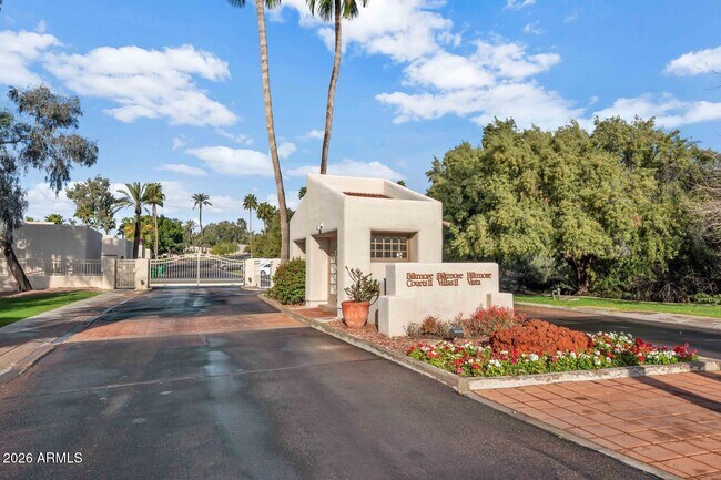 Building Photo - 6198 N 28th Pl