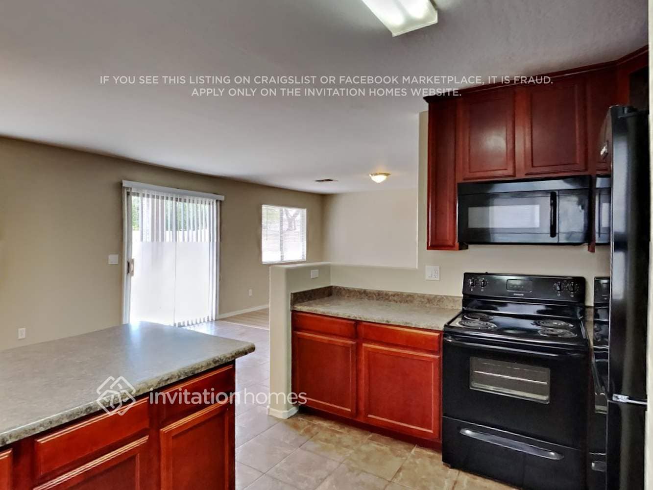Building Photo - 4642 N 108th Ave