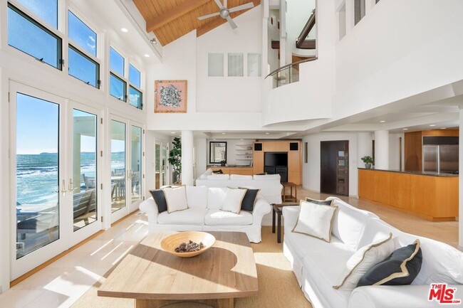 Building Photo - 24456 Malibu Rd