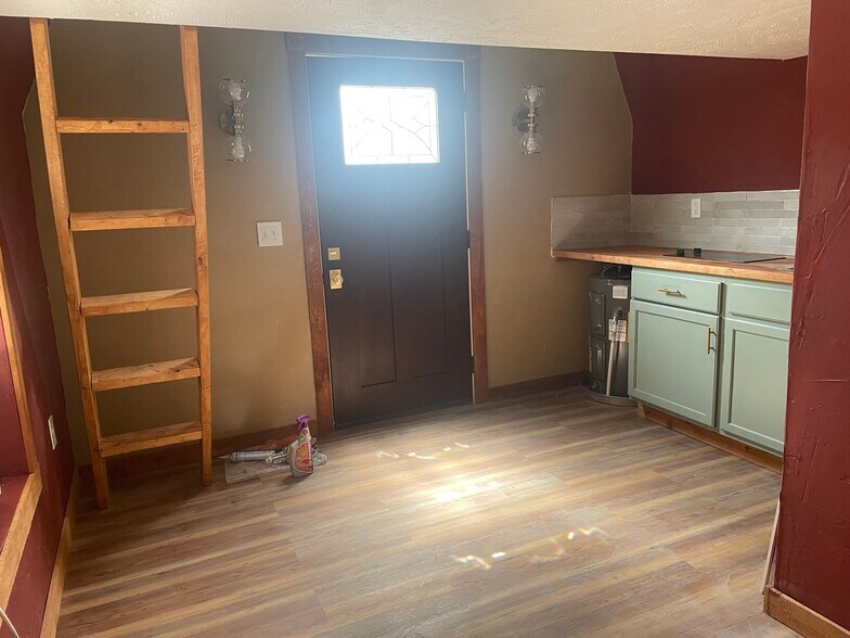 Building Photo - 1404 Sunny Glen St