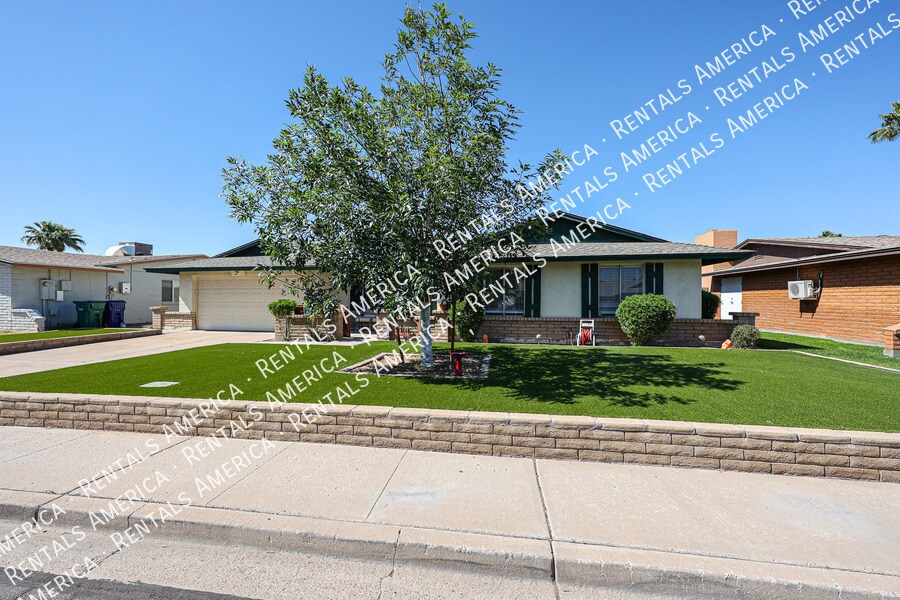Building Photo - 2466 W Onza Ave