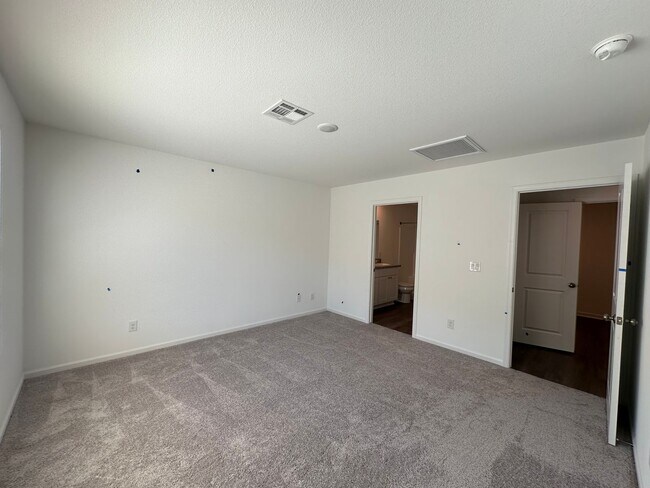 Building Photo - Beautiful 2024 Build 3 Bedroom Home- Move In Special! $800 off 1st Month's Rent. $300 off 2nd and...