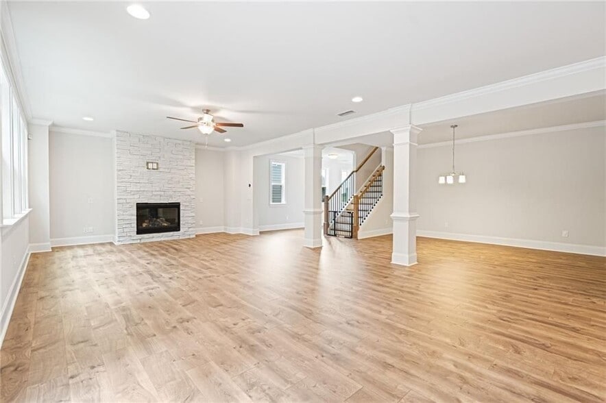 Building Photo - 5394 Pebblebrook Ln SE