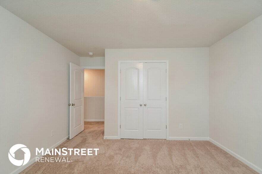 Building Photo - 348 Gourd St