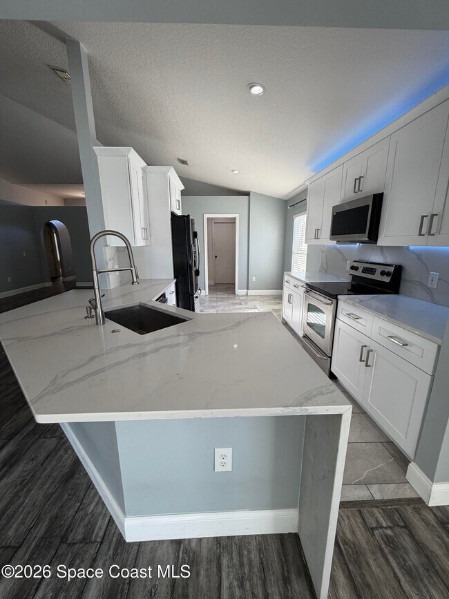 Building Photo - 1398 Mycroft Dr