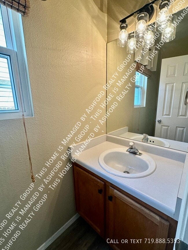 Building Photo - 8295 St Helena Dr