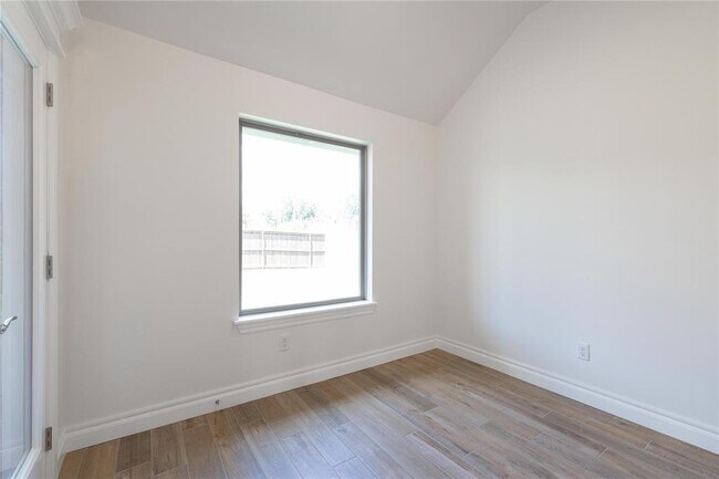 Building Photo - 12425 SW 30th St