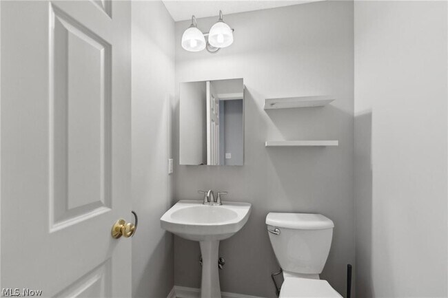 Building Photo - 2672 Wyndgate Ct