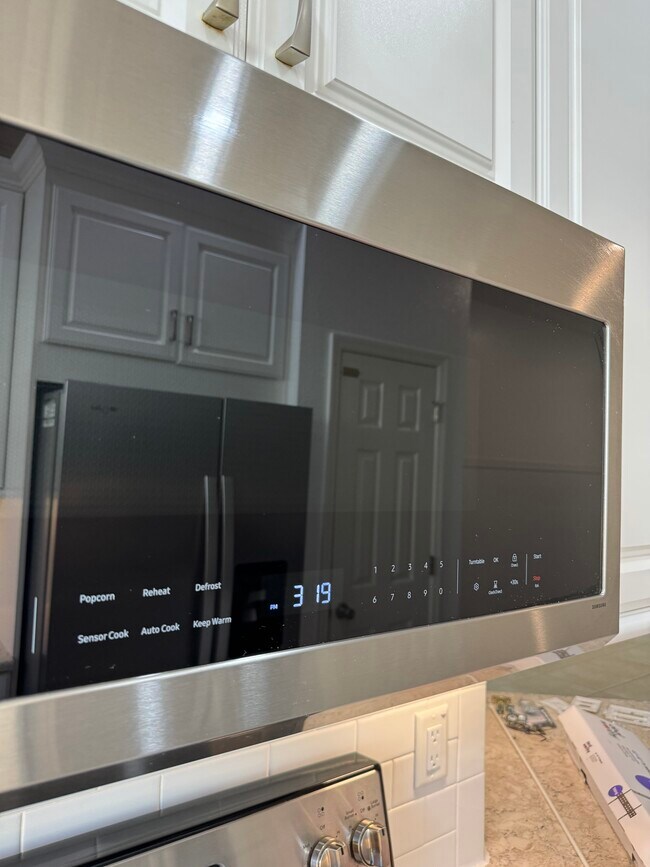 Building Photo - 1066 Amber Leaf Trl