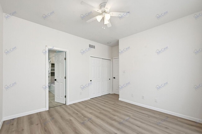 Building Photo - 7151 Gaston Ave