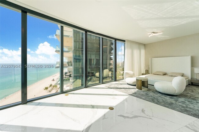 Building Photo - 18555 Collins Ave