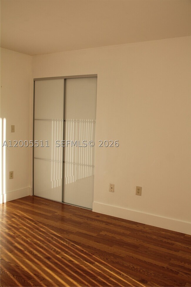 Building Photo - 8700 SW 133rd Ave