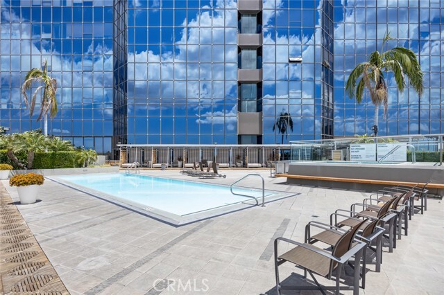 Building Photo - 1100 Wilshire Blvd