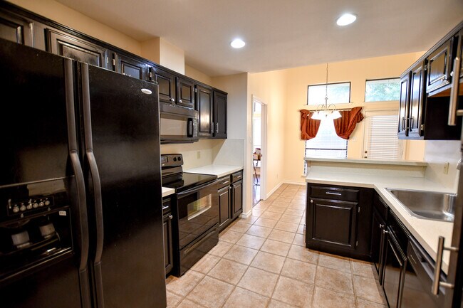 Building Photo - 4056 La Costa Ct