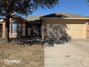 Building Photo - 729 Dema Ln