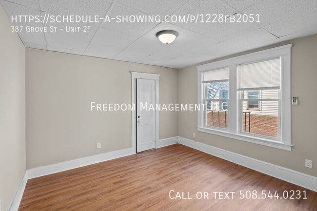 Building Photo - 387 Grove St