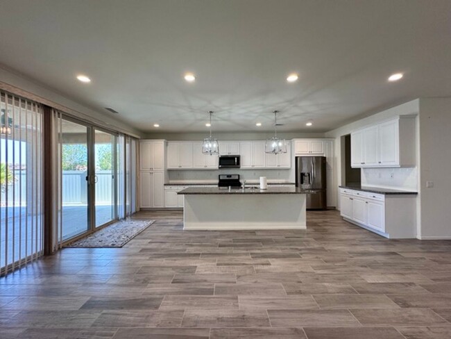 Building Photo - 4 bedroom single story Spencers Crossing h...