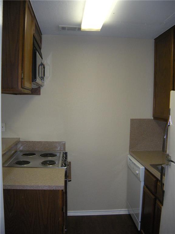 Building Photo - 601 Nelray Blvd