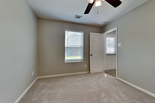 Building Photo - 16805 Northern Flicker Trail