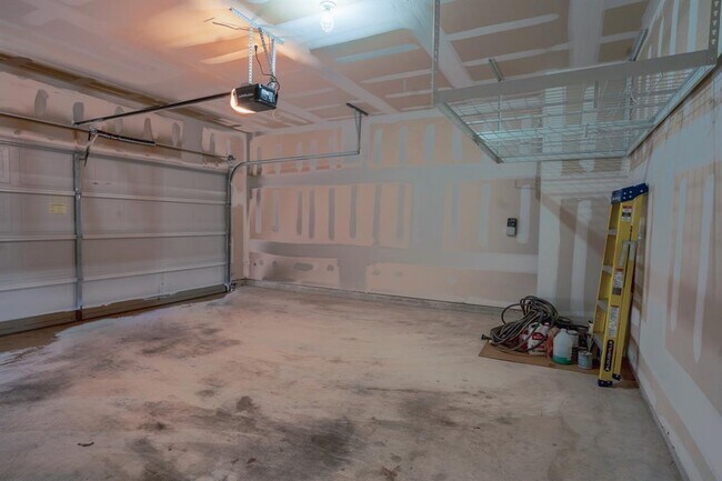 Building Photo - 10509 Abana Way