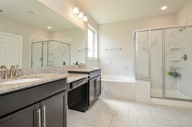 Building Photo - 24918 Meadowthorn Crest Ln