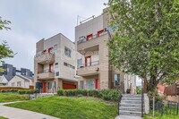 Building Photo - 1208 Perry St